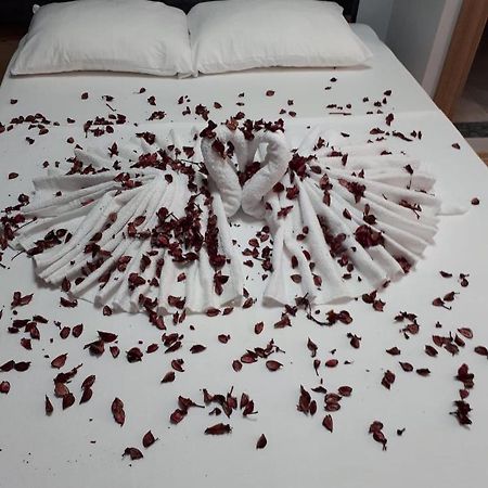 Esas Pansiyon Gemlik Екстер'єр фото